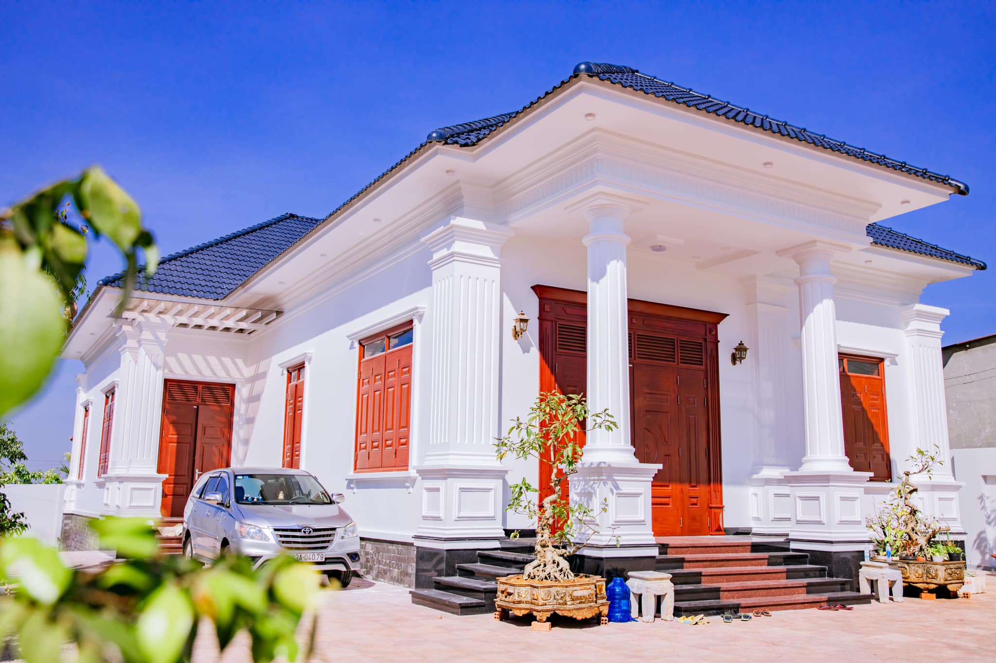 Dịch vụ đồng hành từ thương hiệu Alux
