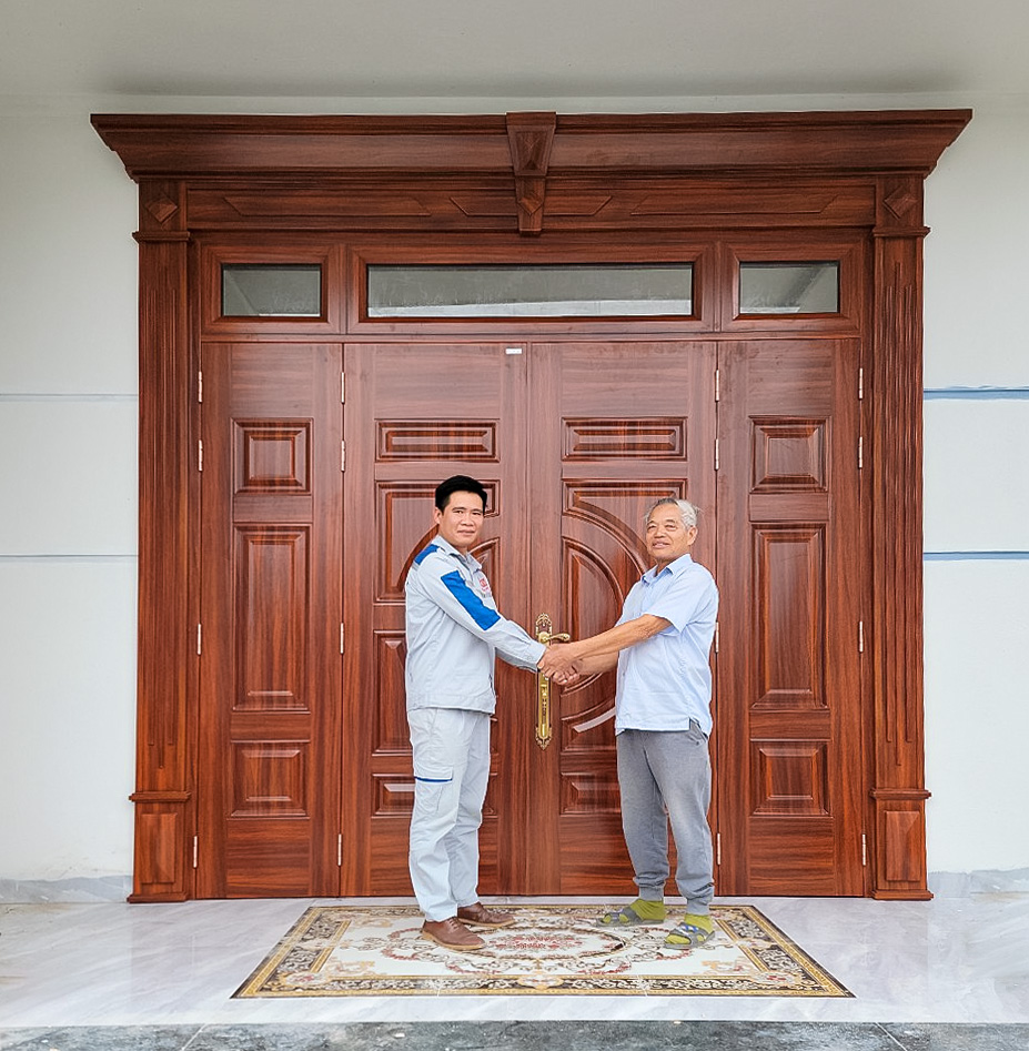 Chọn cửa thép vân gỗ Alux cần quan tâm điều gì?